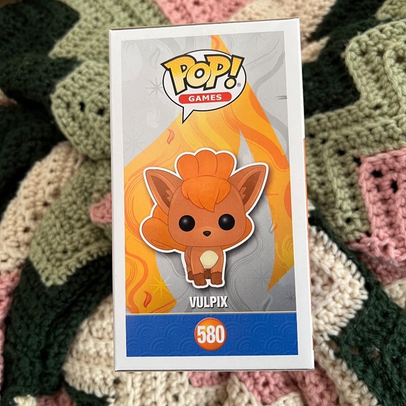 Pokemon Vulpix Funko Pop #580 - Picture 4 of 6